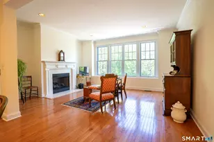 10 Lawrence Ave, Danbury, CT 06810 - Photo 3