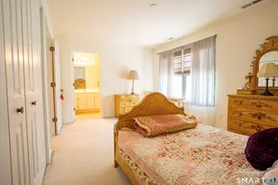 10 Lawrence Ave, Danbury, CT 06810 - Photo 19