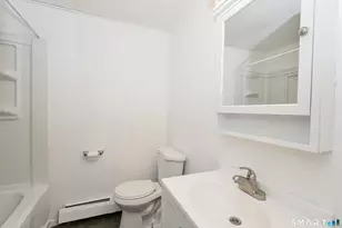 827 Blackstone Vlg, Meriden, CT 06450 - Photo 9
