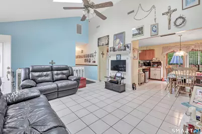 123 River Road, Shelton, CT 06484 - Photo 3