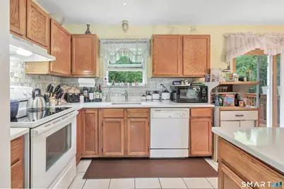 123 River Road, Shelton, CT 06484 - Photo 7