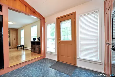 16 Ellen Drive, Farmington, CT 06032 - Photo 3