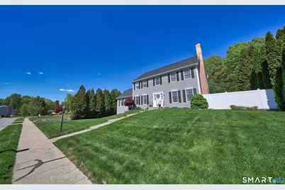 10 Fawn Meadow Drive, Naugatuck, CT 06770 - Photo 35