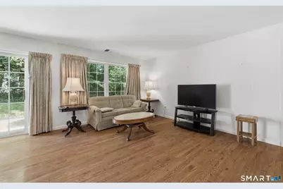 12 Tabor Circle, West Hartford, CT 06117 - Photo 5