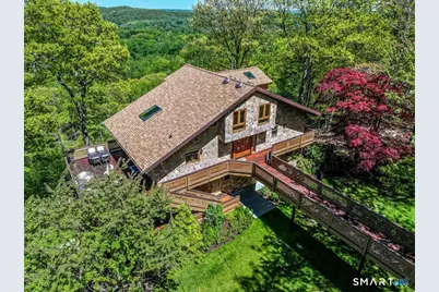 10 Hillcrest Court, Ridgefield, CT 06877 - Photo 1