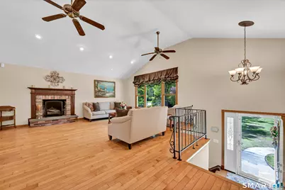 20 Judith Drive, Danbury, CT 06811 - Photo 7