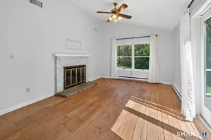 2 Spice Bush Ln, Branford, CT 06405 - Photo 11