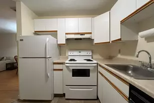 75 Washington Ave, Hamden, CT 06518 - Photo 11