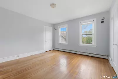 2 Oakland Avenue, Waterbury, CT 06710 - Photo 19