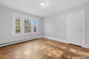 2 Oakland Ave, Waterbury, CT 06710 - Photo 21