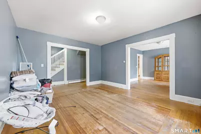 2 Oakland Avenue, Waterbury, CT 06710 - Photo 5