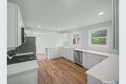19 Castle View Drive, Chester, CT 06412 - Photo 9
