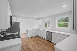 19 Castle View Dr, Chester, CT 06412 - Photo 9
