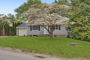 19 Castle View Dr, Chester, CT 06412 - Photo 3