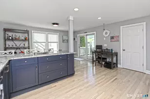 136 Hillside Ave, Milford, CT 06460 - Photo 15