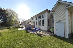 35 Emerald Pines Rd, Waterbury, CT 06704 - Photo 13