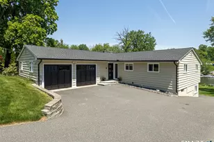 22 N Lake Shore Dr, Brookfield, CT 06804 - Photo 7
