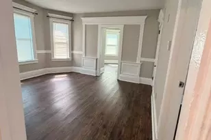 370 Maple Ave, Hartford, CT 06114 - Photo 3