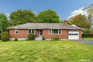 38 Irvingdell Pl, East Lyme, CT 06333 - Photo 1