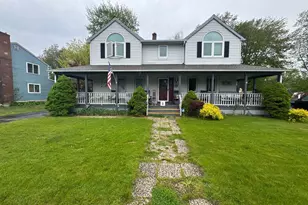 325 W Rutland Rd, Milford, CT 06461 - Photo 1