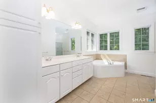 9 Ashton Cir, Simsbury, CT 06070 - Photo 17