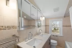 36 Ocean Dr E, Stamford, CT 06902 - Photo 13