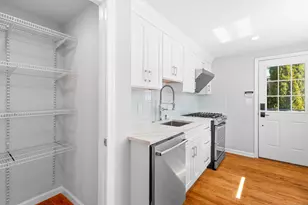 36 Ocean Dr E, Stamford, CT 06902 - Photo 5
