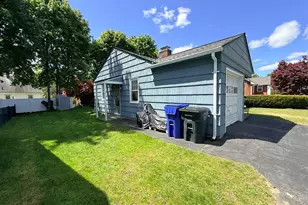 142 Lois St, Torrington, CT 06790 - Photo 9
