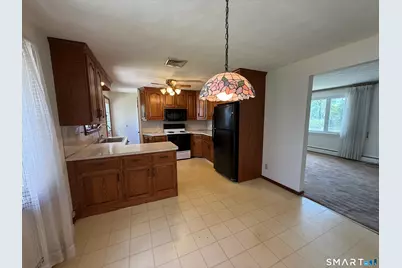 26 Maple Street, Trumbull, CT 06611 - Photo 11