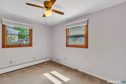 8 Chapel Hill Road, Montville, CT 06370 - Photo 13