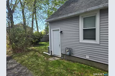 275 Burnsford Avenue, Bridgeport, CT 06606 - Photo 7