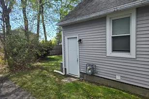 275 Burnsford Ave, Bridgeport, CT 06606 - Photo 7