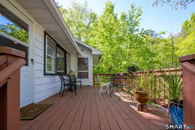 34 Carol Street, Danbury, CT 06810 - Photo 25
