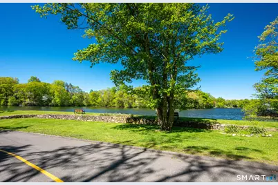 34 Carol Street, Danbury, CT 06810 - Photo 39