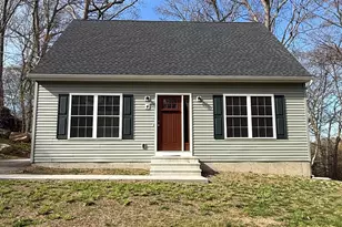 4 Rosemarie Ct, Ledyard, CT 06339 - Photo 3