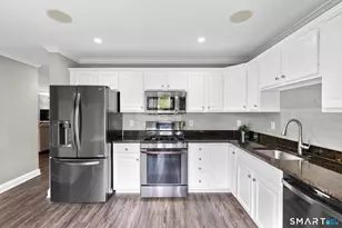 39 Maple Tree Ave, Stamford, CT 06906 - Photo 11