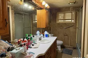 77 Brookline Dr, East Hartford, CT 06108 - Photo 9
