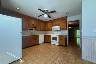 223 Deer Run, Shelton, CT 06484 - Photo 5