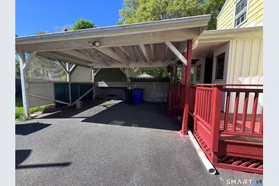 33 Thomas Street, Windsor Locks, CT 06096 - Photo 3