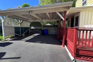 33 Thomas St, Windsor Locks, CT 06096 - Photo 3