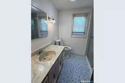 33 Thomas Street, Windsor Locks, CT 06096 - Photo 15