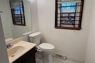 33 Thomas St, Windsor Locks, CT 06096 - Photo 11