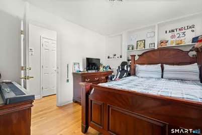 21 Redcoat Road, Norwalk, CT 06850 - Photo 17
