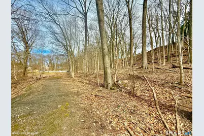 71 Dunbar Hill Road, Hamden, CT 06514 - Photo 3
