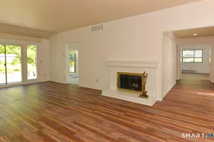 926 Heritage Vlg, Southbury, CT 06488 - Photo 3