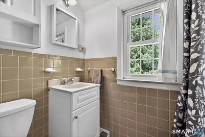 41 Barrett Street, Hamden, CT 06517 - Photo 23
