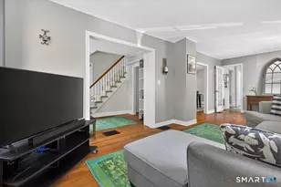 41 Barrett St, Hamden, CT 06517 - Photo 5
