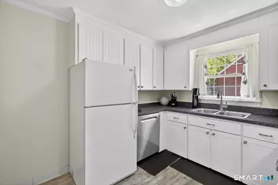 41 Barrett Street, Hamden, CT 06517 - Photo 11