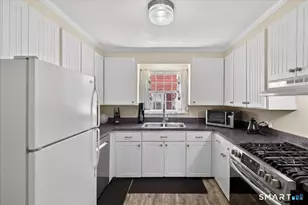41 Barrett St, Hamden, CT 06517 - Photo 9