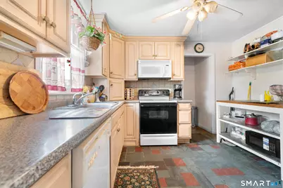 70 Judwin Avenue, New Haven, CT 06515 - Photo 7